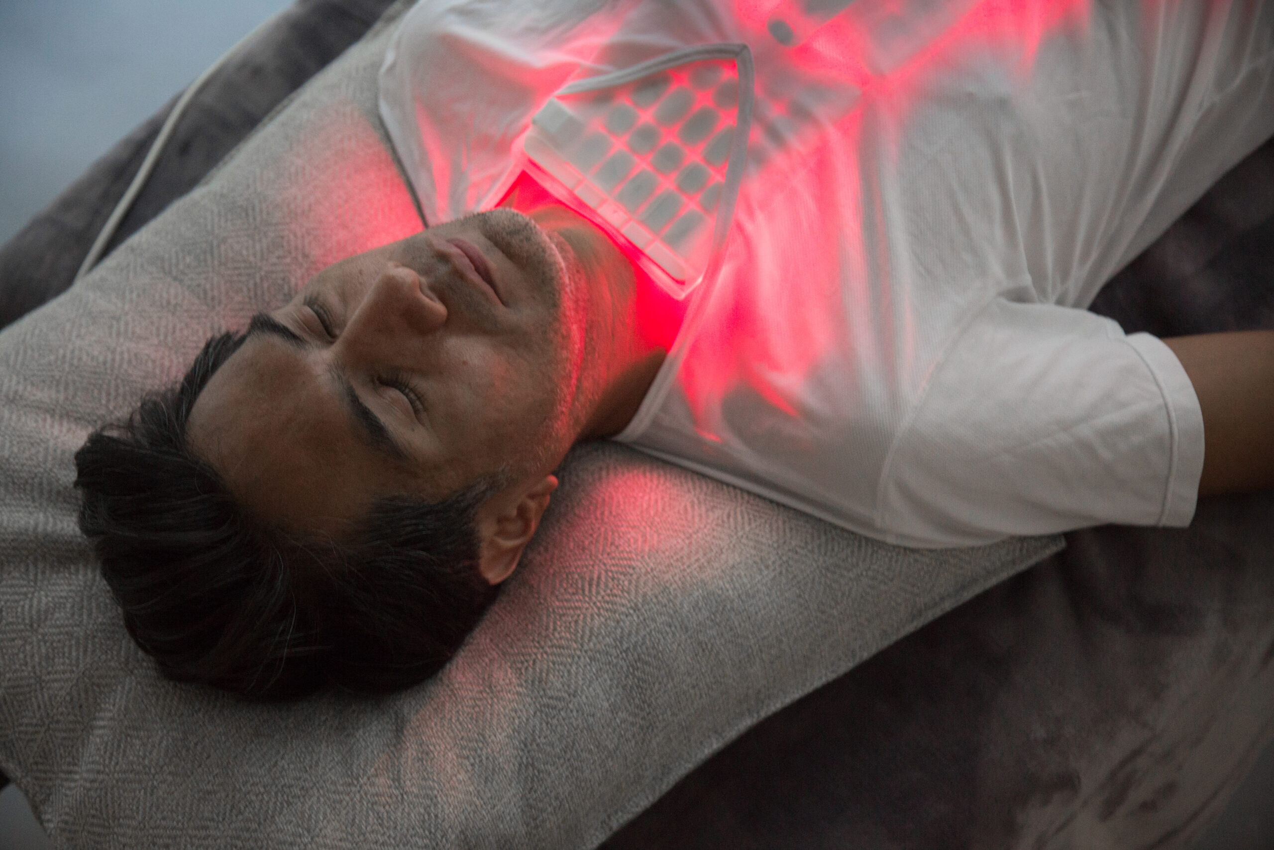 relief from immune and inflammatory conditions with red light therapy